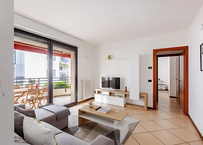 Apartment In Como